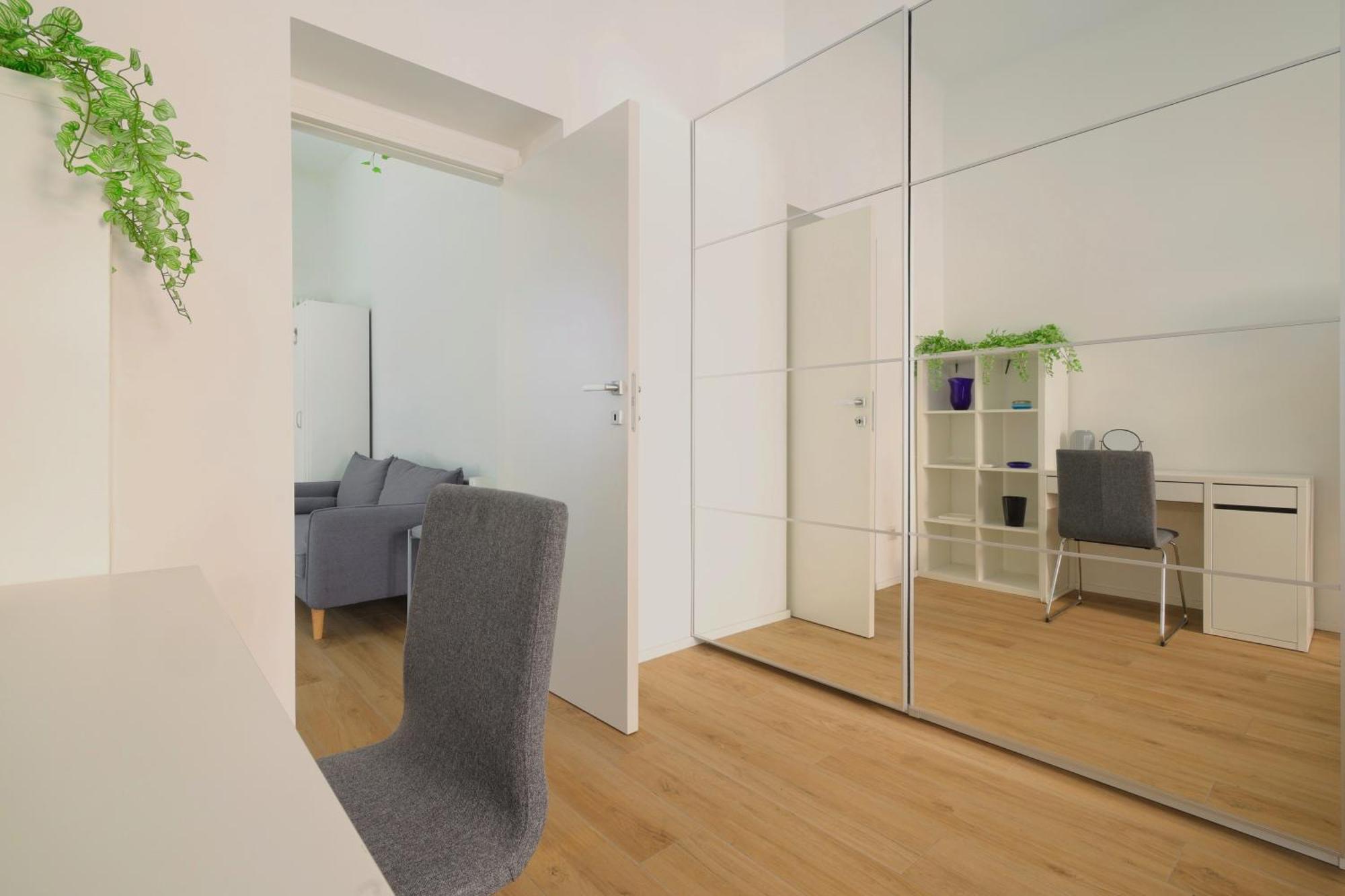 Just Urban Stays - Bright And Functional Apartment - Corso Genova Милан Экстерьер фото